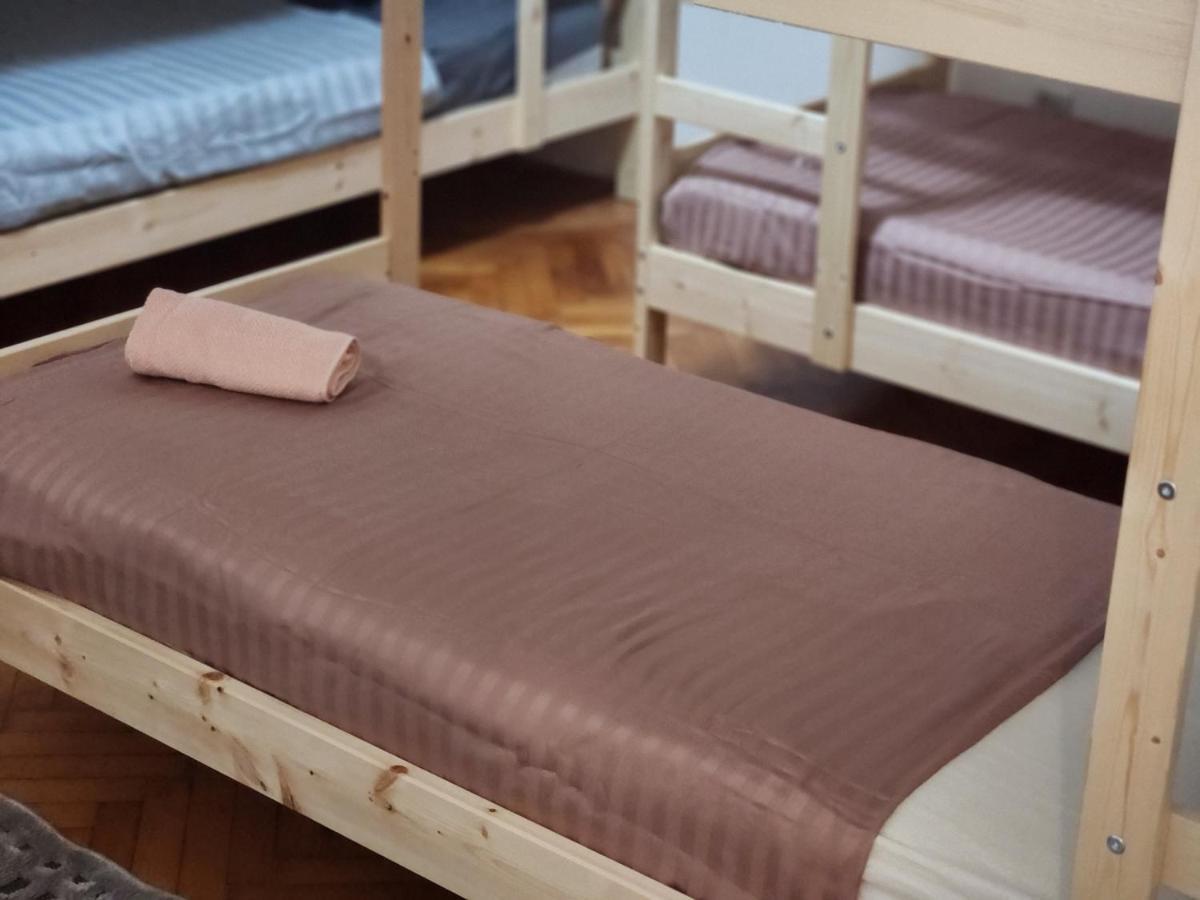 Hostel Queen Centar Split Ngoại thất bức ảnh